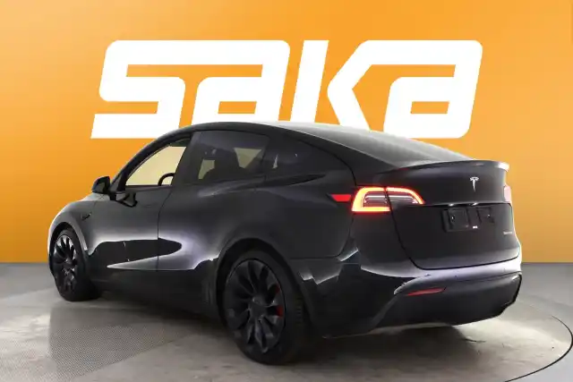 Musta Maastoauto, Tesla Model Y – VAR-05408