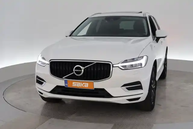 Valkoinen Maastoauto, Volvo XC60 – VAR-05426