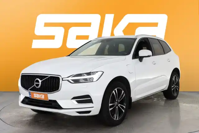 Valkoinen Maastoauto, Volvo XC60 – VAR-05426