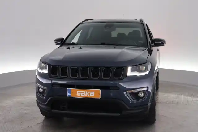 Sininen Maastoauto, Jeep Compass – VAR-05614