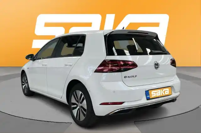 Valkoinen Viistoperä, Volkswagen Golf – VAR-05764