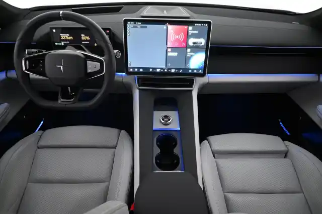 Valkoinen Maastoauto, Polestar 4 – VAR-05788