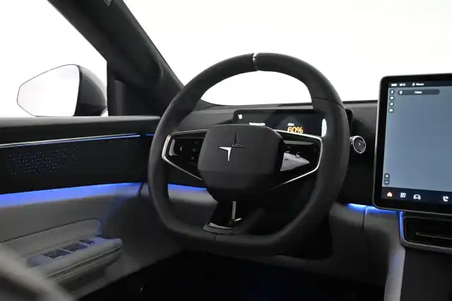 Valkoinen Maastoauto, Polestar 4 – VAR-05788