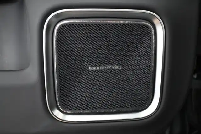 Valkoinen Maastoauto, Polestar 4 – VAR-05788
