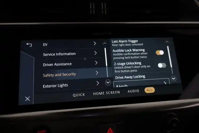 Sininen Viistoperä, Jaguar I-PACE – VAR-06027