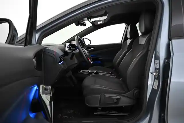 Sininen Maastoauto, Volkswagen ID.4 – VAR-06099