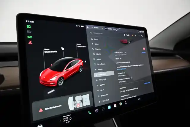 Punainen Sedan, Tesla Model 3 – VAR-06240
