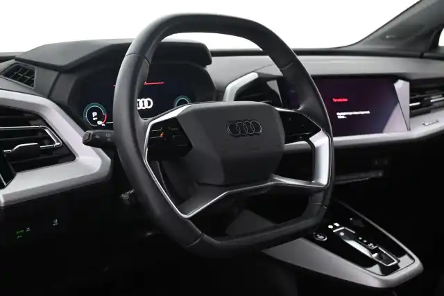 Harmaa Maastoauto, Audi Q4 e-tron – VAR-06307