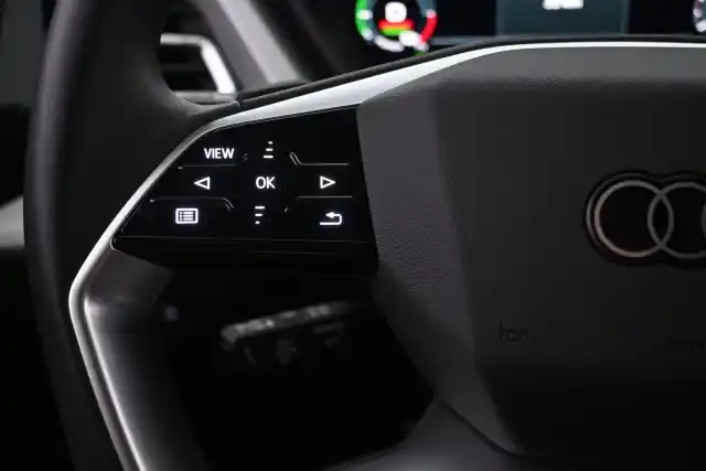 Harmaa Maastoauto, Audi Q4 e-tron – VAR-06307