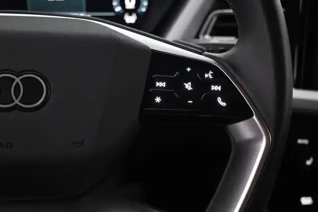 Harmaa Maastoauto, Audi Q4 e-tron – VAR-06307