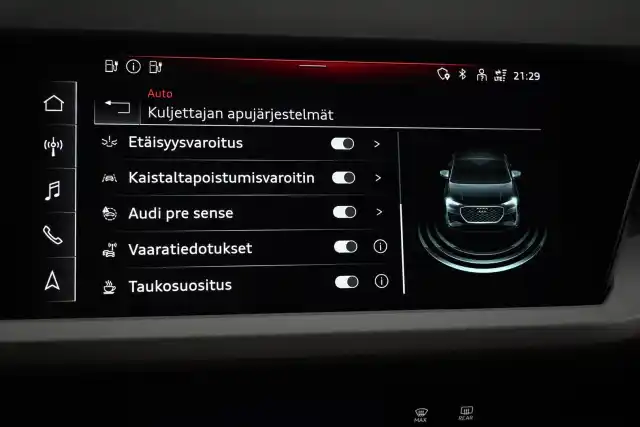 Harmaa Maastoauto, Audi Q4 e-tron – VAR-06307