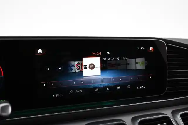 Musta Maastoauto, Mercedes-Benz GLE – VAR-06359