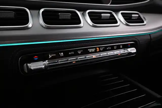 Musta Maastoauto, Mercedes-Benz GLE – VAR-06359