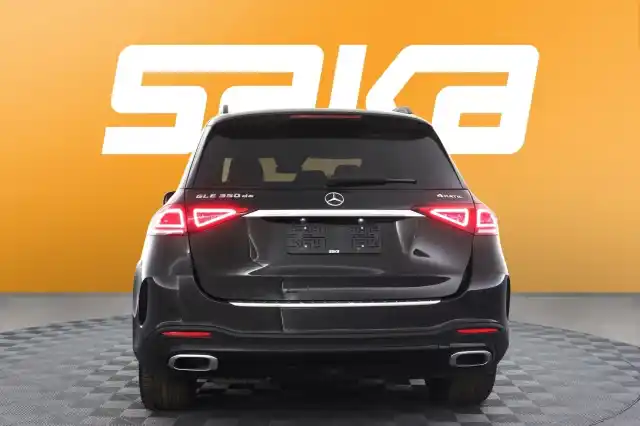 Musta Maastoauto, Mercedes-Benz GLE – VAR-06359