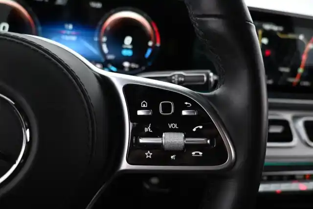 Musta Maastoauto, Mercedes-Benz GLE – VAR-06359
