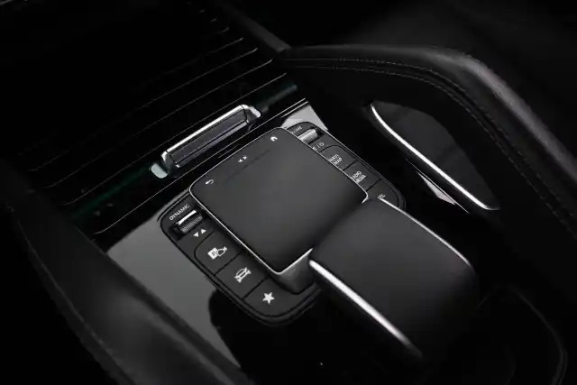 Musta Maastoauto, Mercedes-Benz GLE – VAR-06359
