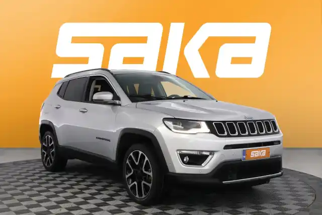 Harmaa Maastoauto, Jeep Compass – VAR-06406