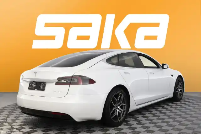 Valkoinen Sedan, Tesla Model S – VAR-06432