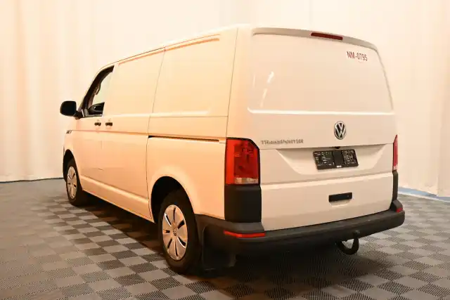 Valkoinen Pakettiauto, Volkswagen Transporter – VAR-06483