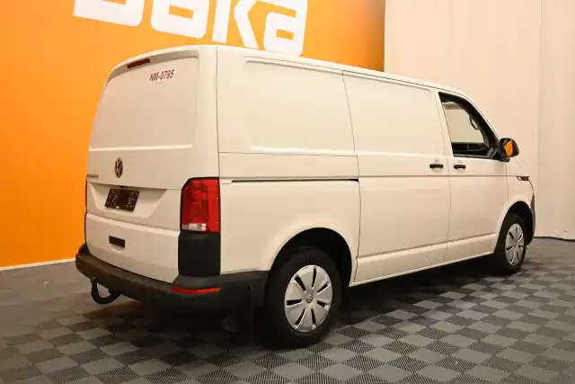 Valkoinen Pakettiauto, Volkswagen Transporter – VAR-06483