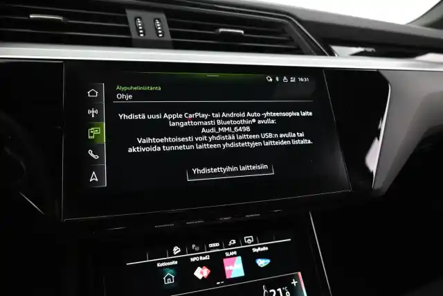 Musta Maastoauto, Audi e-tron – VAR-06498