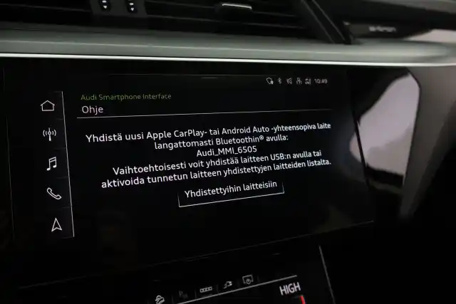 Musta Maastoauto, Audi e-tron – VAR-06505