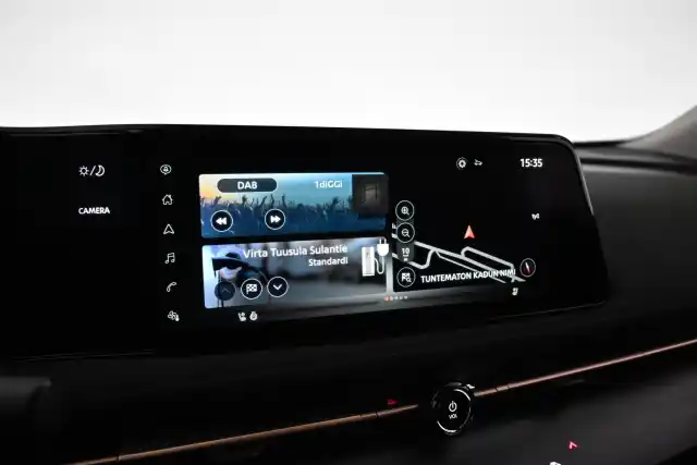Ruskea Maastoauto, Nissan Ariya – VAR-06550