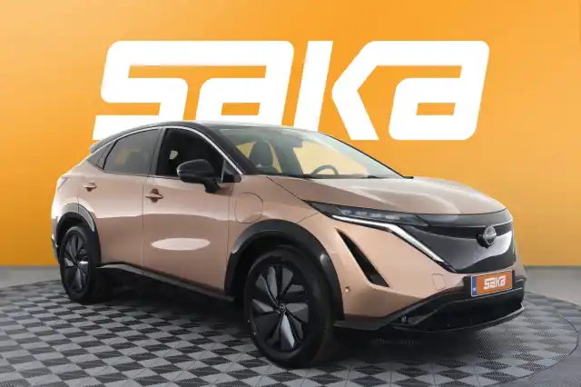 Ruskea Maastoauto, Nissan Ariya – VAR-06550