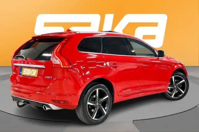 Punainen Maastoauto, Volvo XC60 – VAR-06555