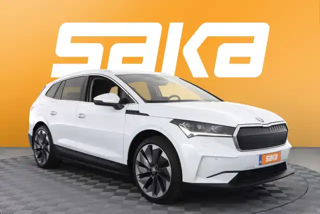 Valkoinen Maastoauto, Skoda Enyaq – VAR-06649