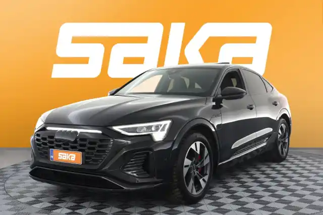 Musta Maastoauto, Audi Q8 e-tron – VAR-06772