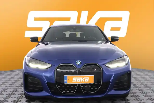 Sininen Sedan, BMW i4 – VAR-06830