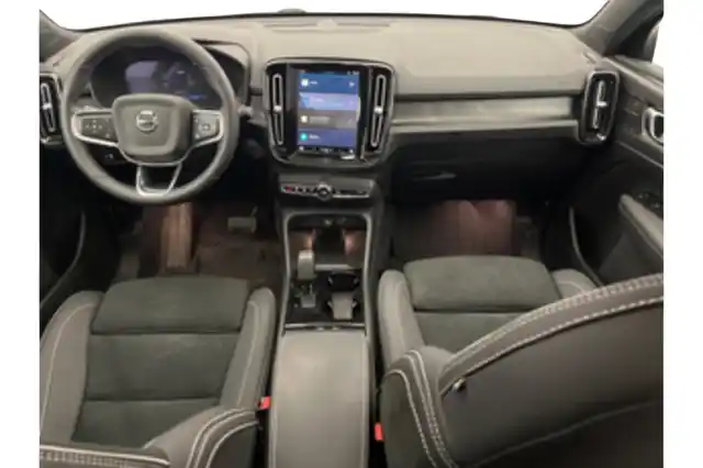 Harmaa Maastoauto, Volvo C40 – VAR-06955