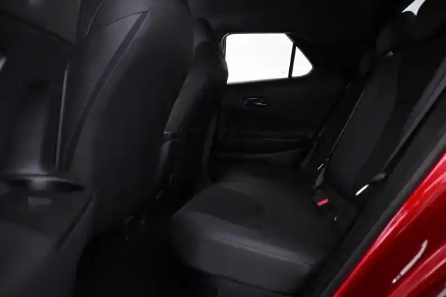 Punainen Maastoauto, Toyota C-HR – VAR-06965