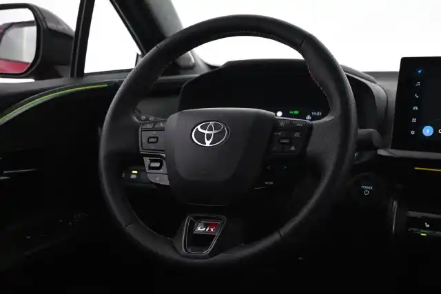 Punainen Maastoauto, Toyota C-HR – VAR-06965