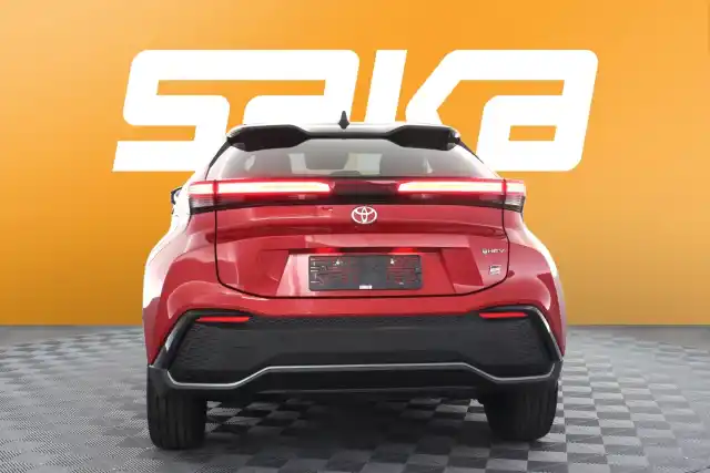 Punainen Maastoauto, Toyota C-HR – VAR-06965