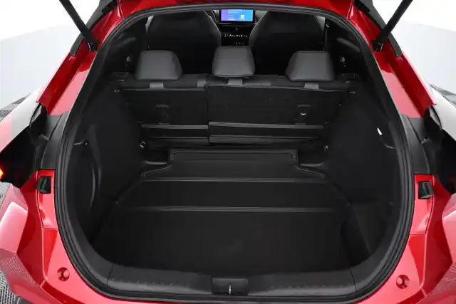 Punainen Maastoauto, Toyota C-HR – VAR-06965