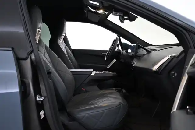 Harmaa Maastoauto, BMW iX – VAR-07001