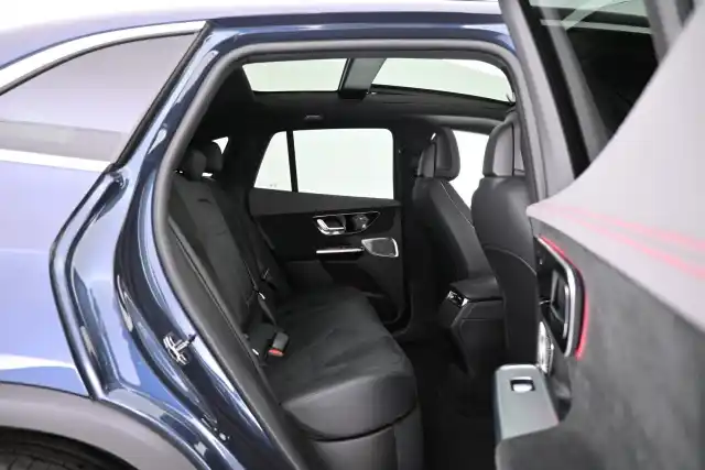 Sininen Maastoauto, Mercedes-Benz EQE SUV – VAR-07006