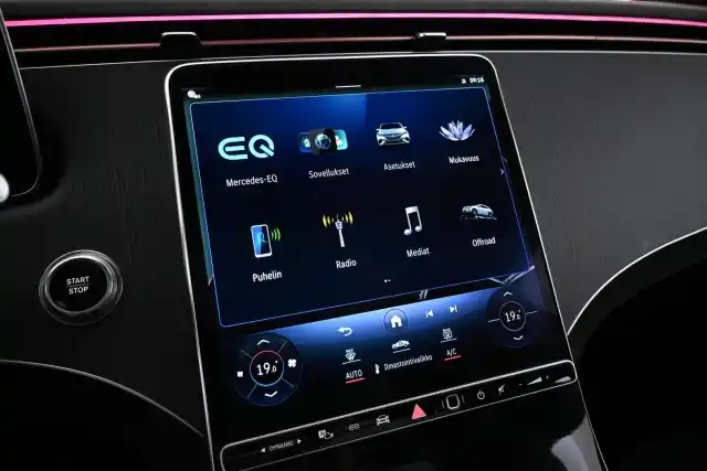 Sininen Maastoauto, Mercedes-Benz EQE SUV – VAR-07006
