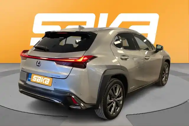 Harmaa Maastoauto, Lexus UX – VAR-07474