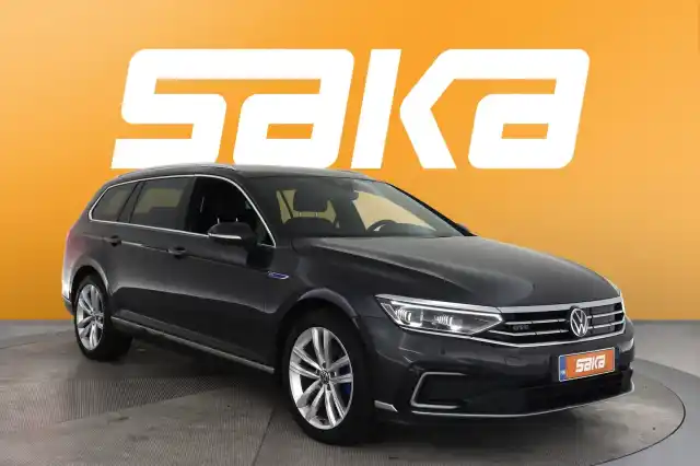 Harmaa Farmari, Volkswagen Passat – VAR-07479