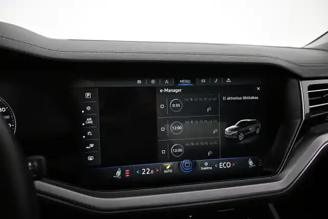 Musta Maastoauto, Volkswagen Touareg – VAR-07499