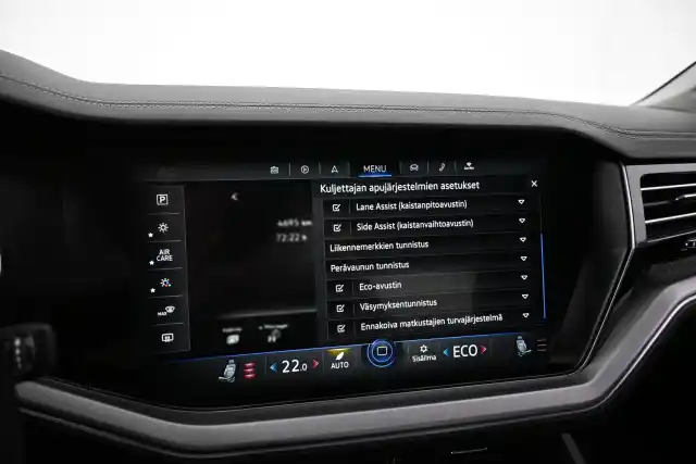 Musta Maastoauto, Volkswagen Touareg – VAR-07499
