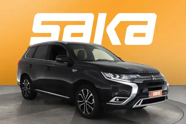 Musta Maastoauto, Mitsubishi Outlander PHEV – VAR-07515