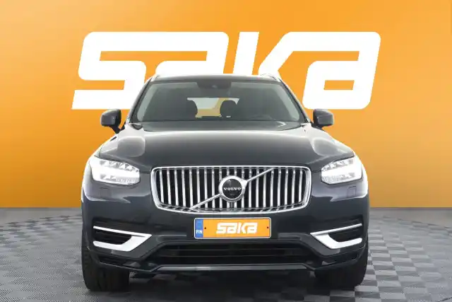Musta Maastoauto, Volvo XC90 – VAR-07523