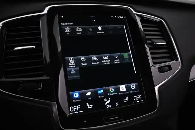 Musta Maastoauto, Volvo XC90 – VAR-07523