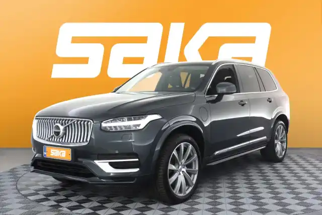 Musta Maastoauto, Volvo XC90 – VAR-07523