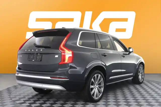 Musta Maastoauto, Volvo XC90 – VAR-07523