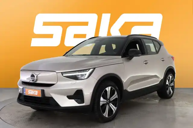 Harmaa Maastoauto, Volvo XC40 – VAR-07552